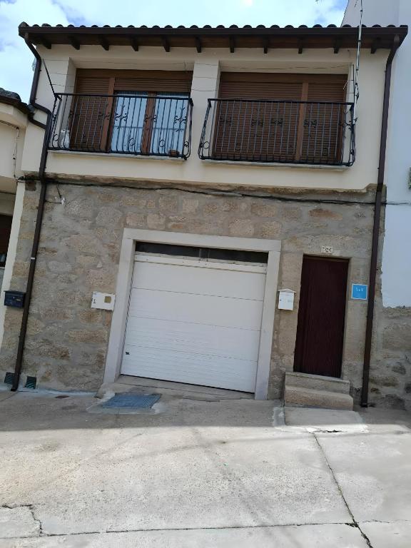 Fachada de la casa en Fermoselle